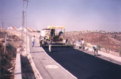 סוללים כבישים